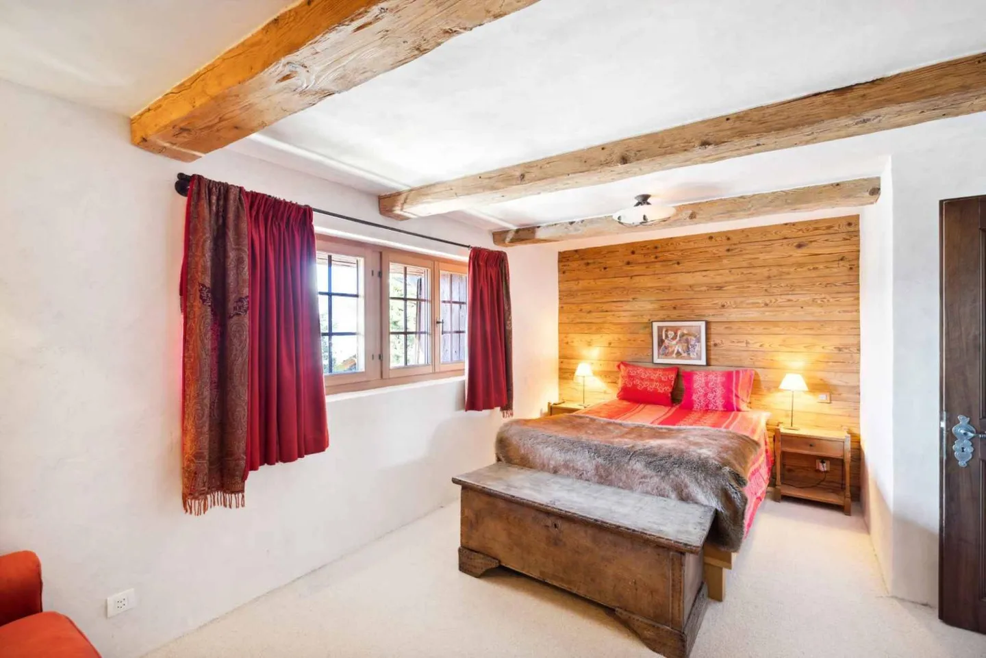Charming Ski-in/Ski-out Chalet - Photo 12 of 13