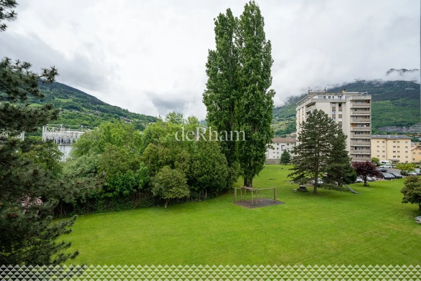 Bel appartement à proximité de toutes les commodités - Photo 8 sur 8