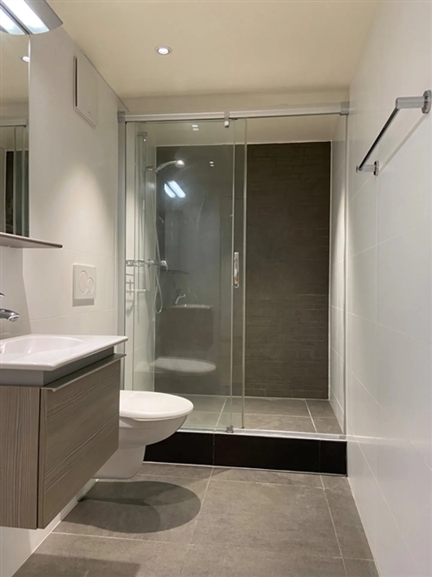 Appartamento 7 stanze con terrazza e 2 posti auto a Vésenaz - Foto 7 di 9