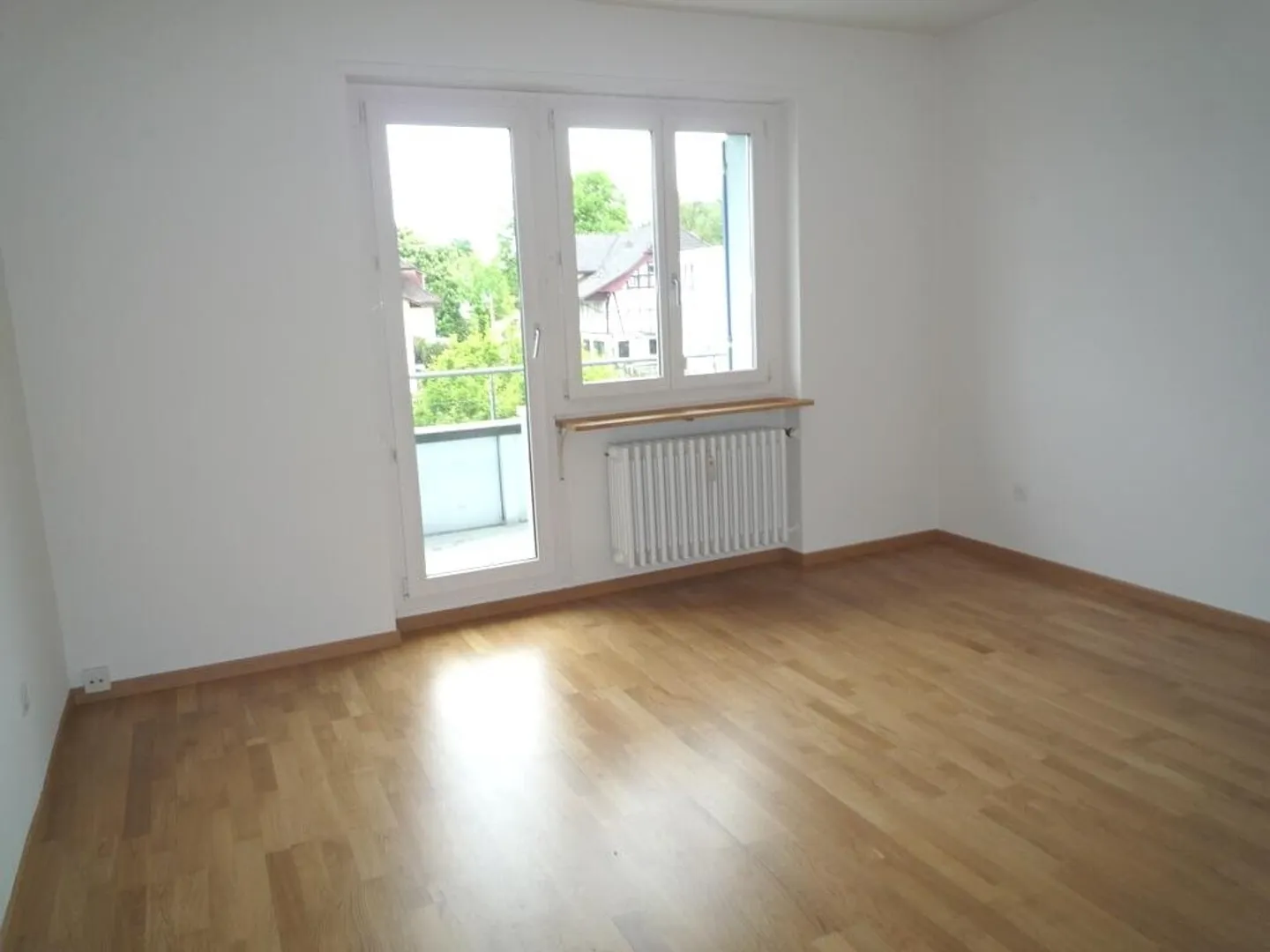 Appartement 2.5 pièces proche de la ville de 60 m² au dernier étage du 2ème étage - Photo 5 sur 9