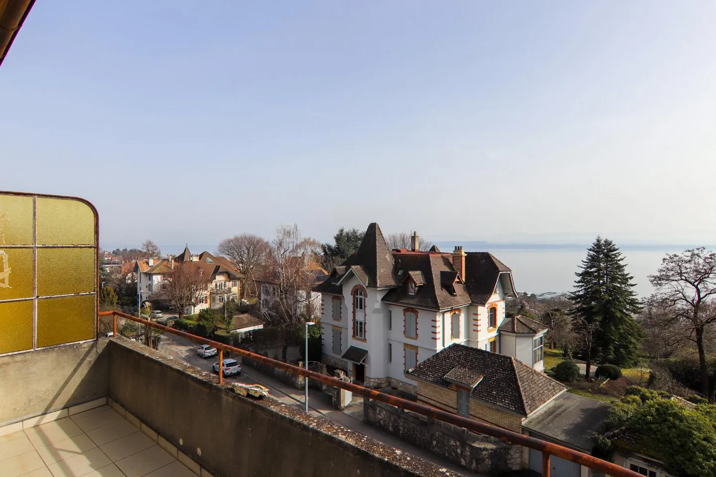 3.5 Room Apartment with Beautiful Lake View - Photo 1 of 10