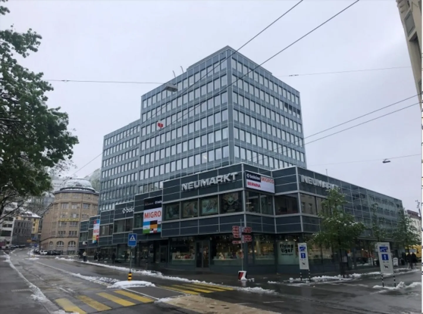 Spazio commerciale in affitto al piano terra del Neumarkt 4 - Foto 4 di 6