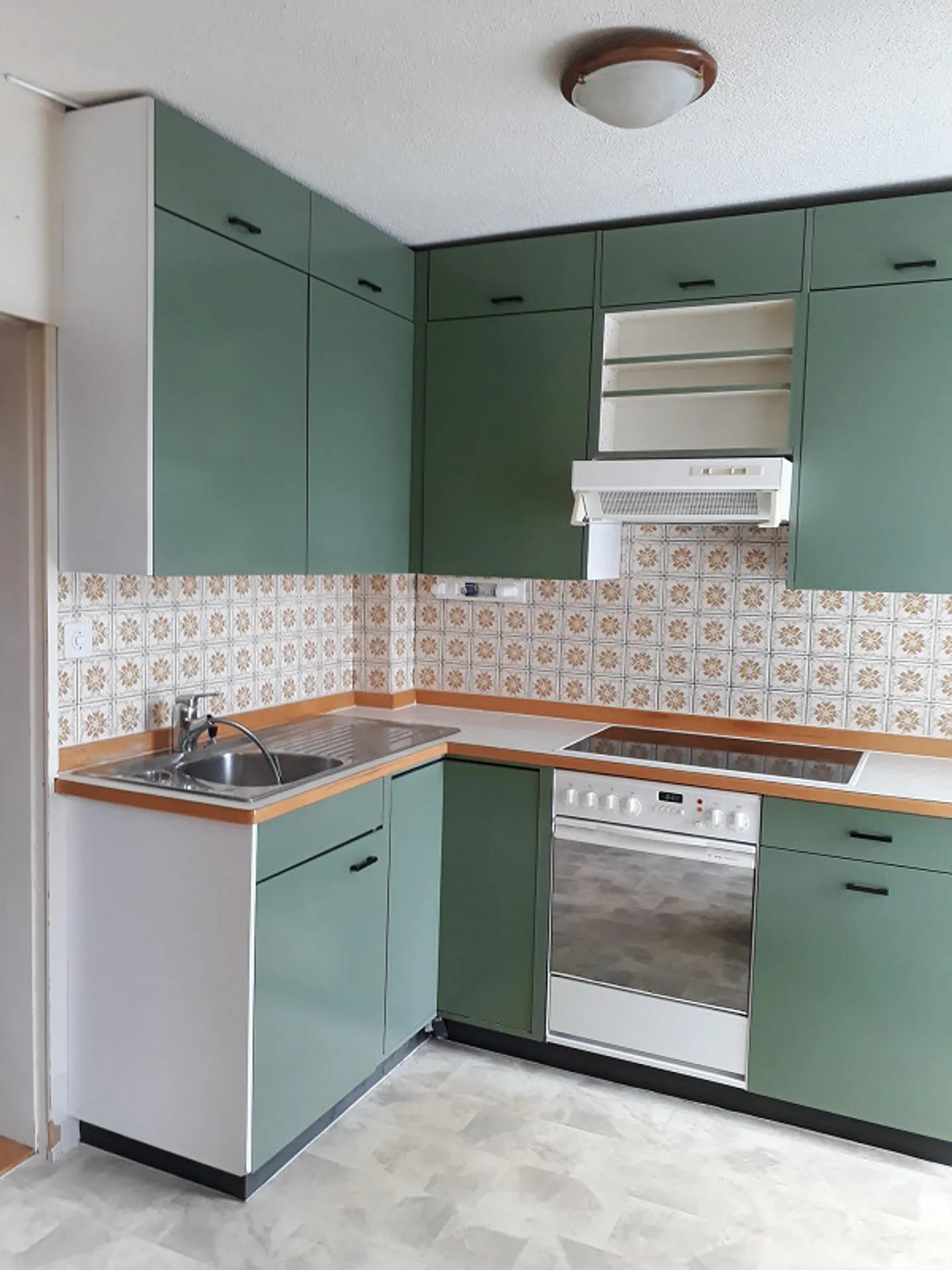 Belle appartement ancien au centre de Seewen - Photo 3 sur 7