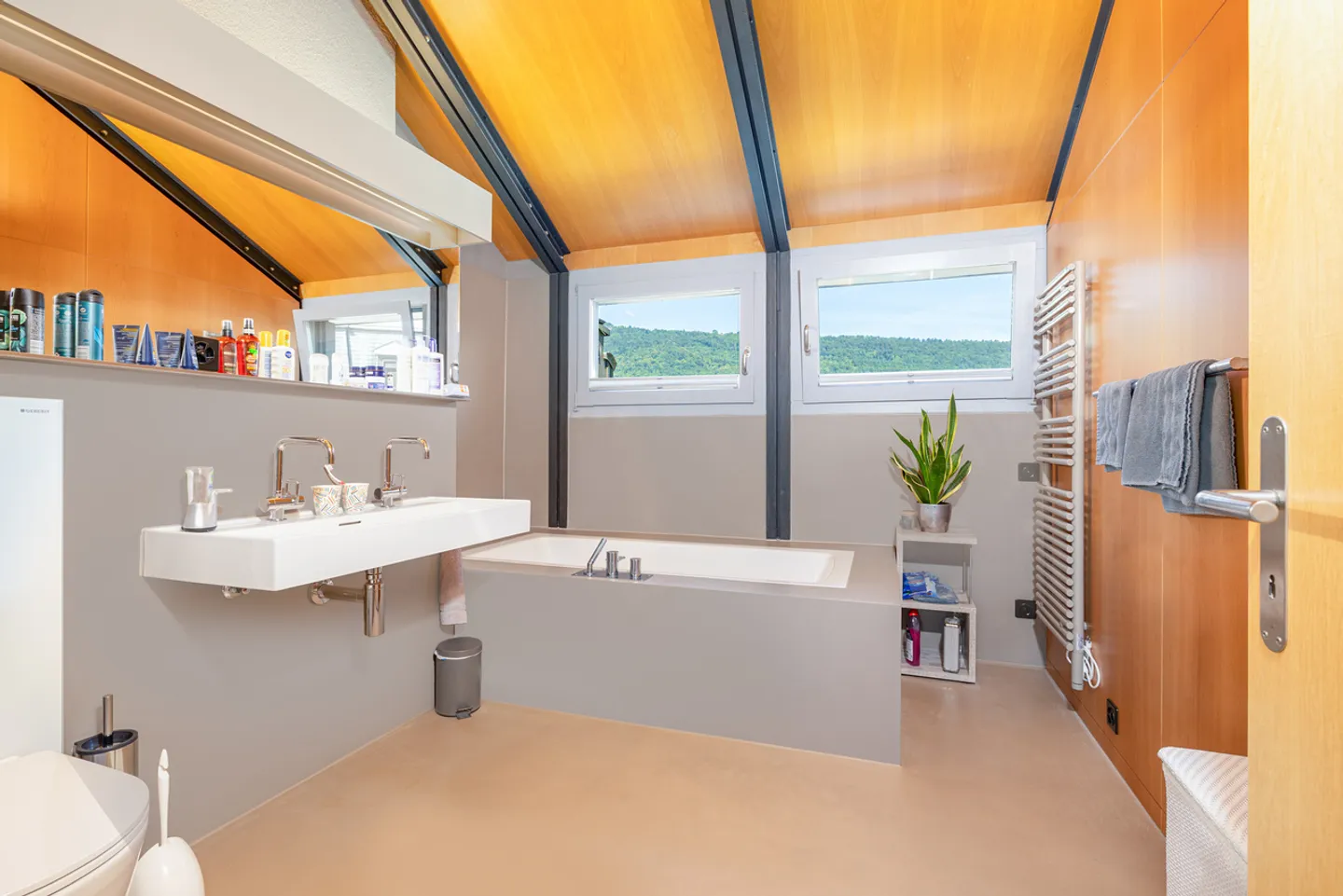 Sustainable Investment in a Central Location in Nidau - Photo 5 of 13