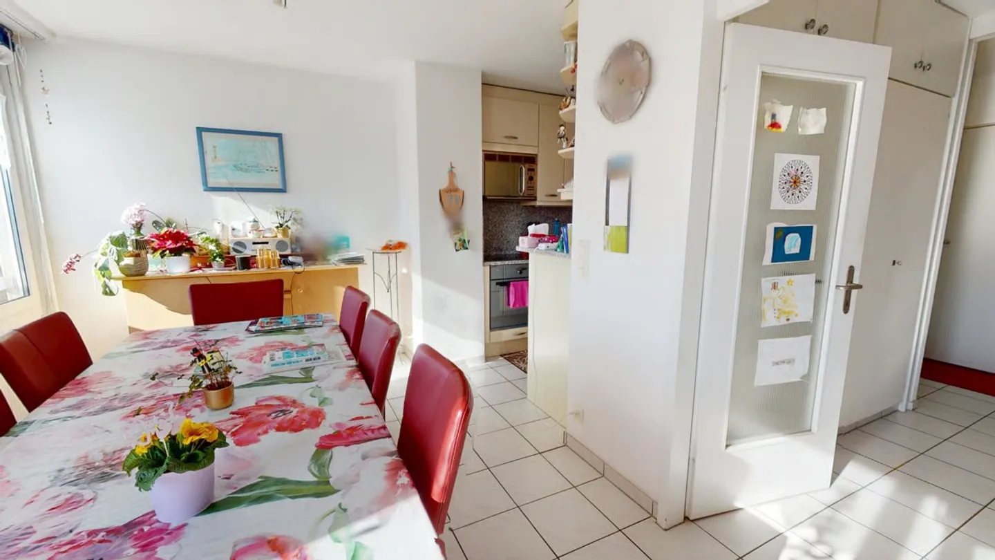 Sehr sonnige Wohnung mit Aussicht - Foto 5 di 13