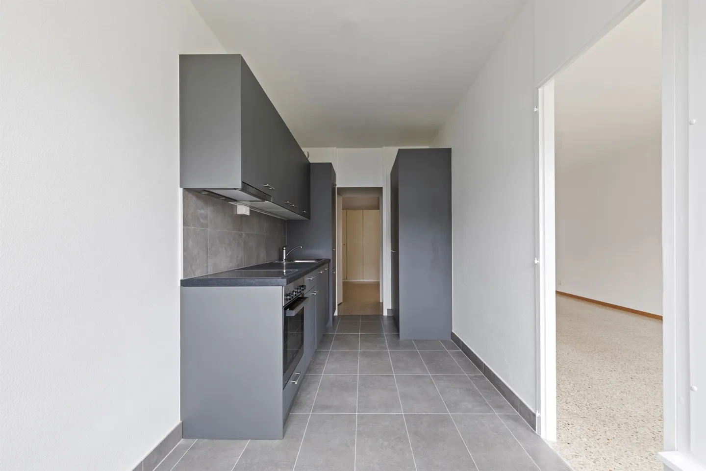 Vivere in famiglia in un quartiere tranquillo di Meyrin! - Foto 5 di 12