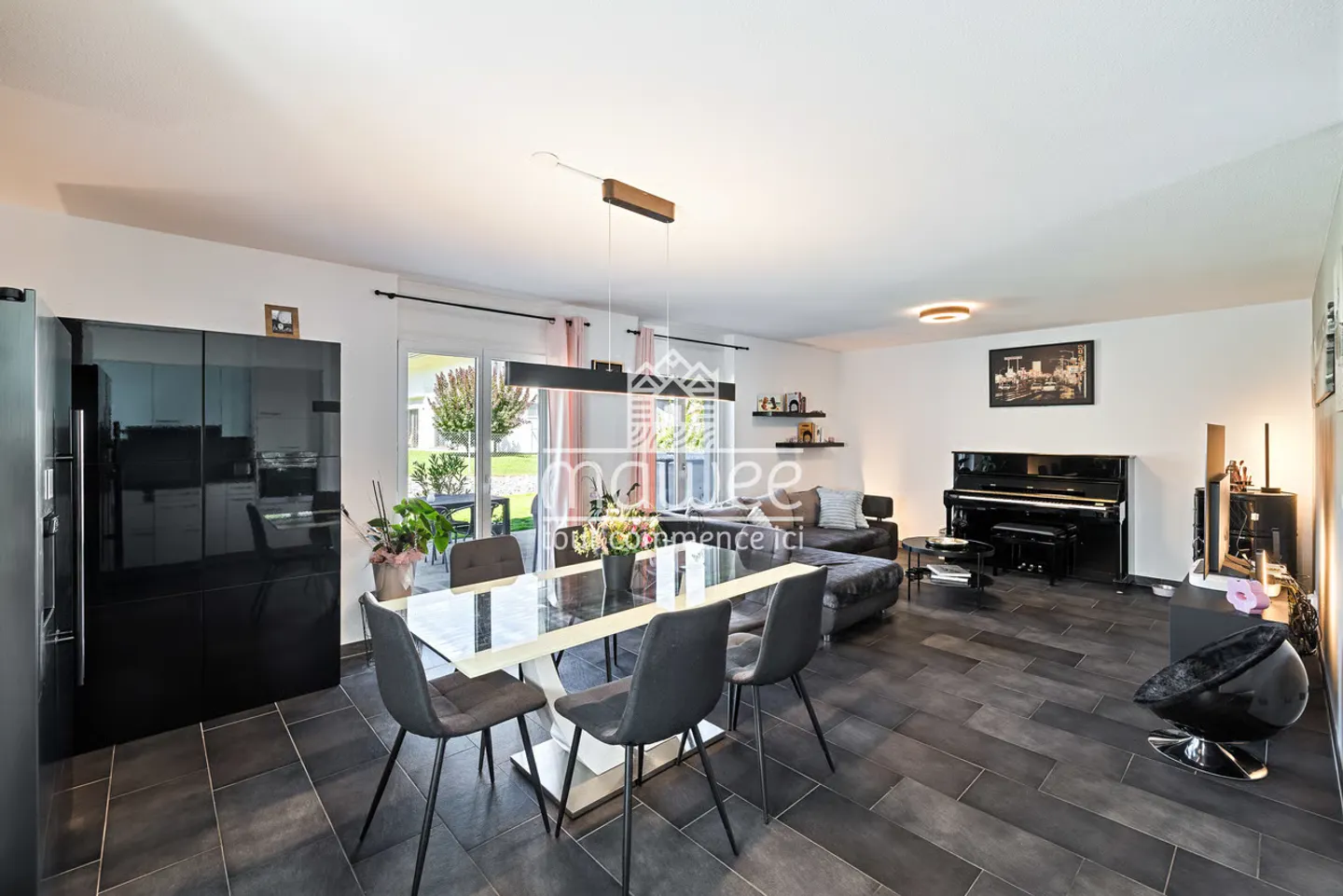 Individual villa with 4 bedrooms and generous basement! - Photo 5 of 13