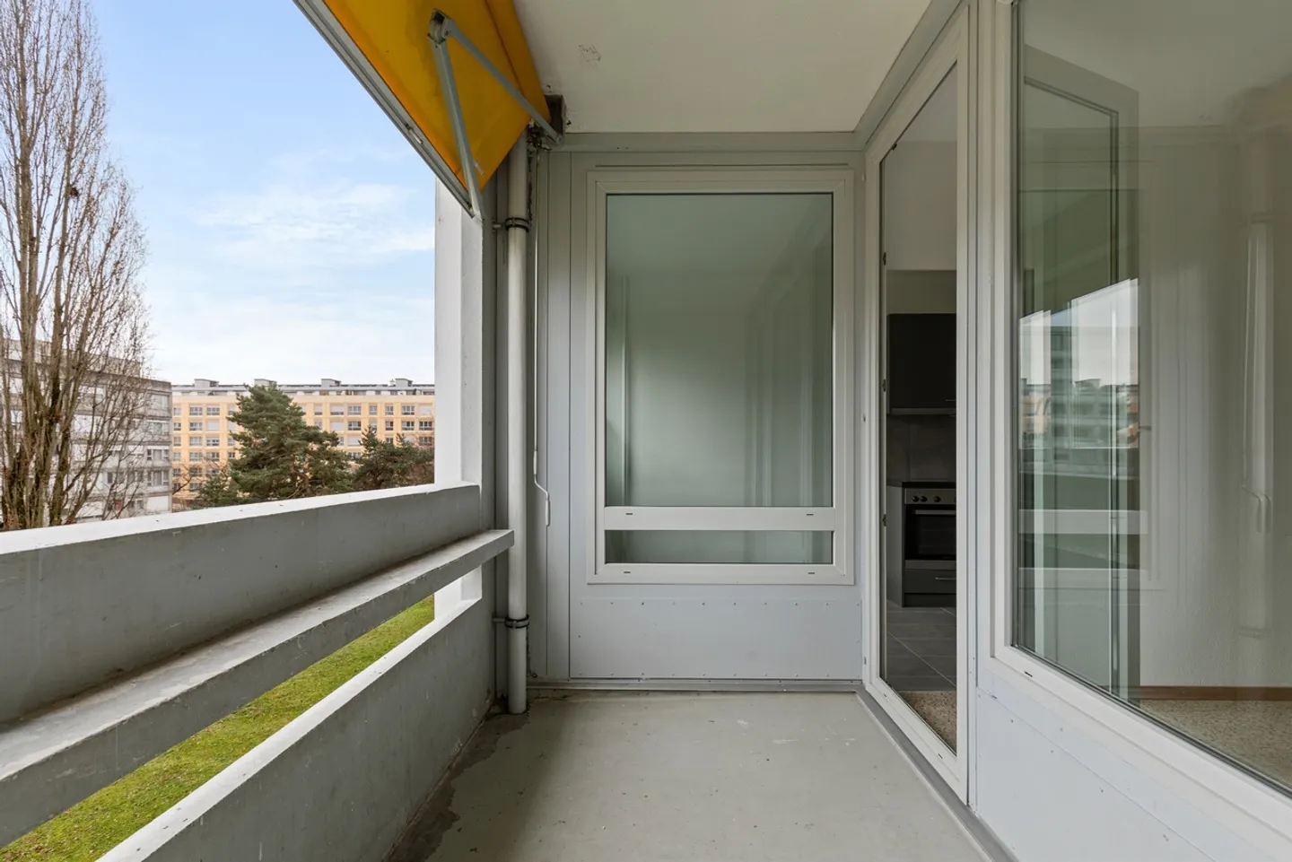 Vivere in famiglia in un quartiere tranquillo di Meyrin! - Foto 7 di 12