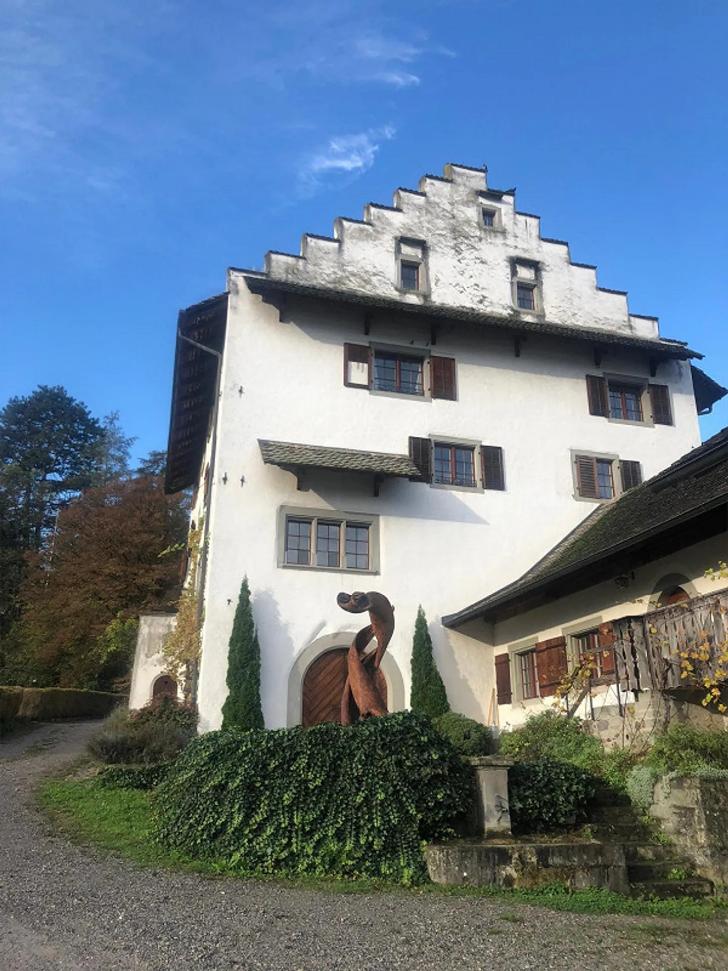 WG room in a manor house in Richterswil - Photo 2 of 5