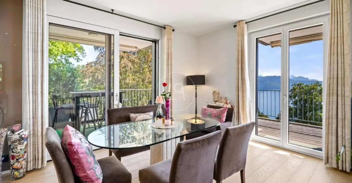 Elegante appartamento di 4,5 locali con vista panoramica sul lago di Ginevra a Puidoux - Foto 3 di 12