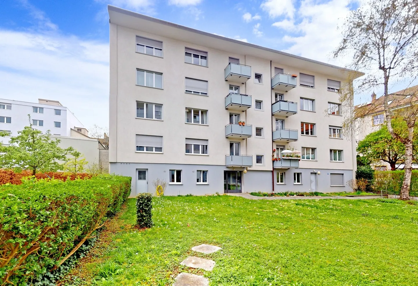 Helles Apartment mit Balkonen - Foto 1 von 9
