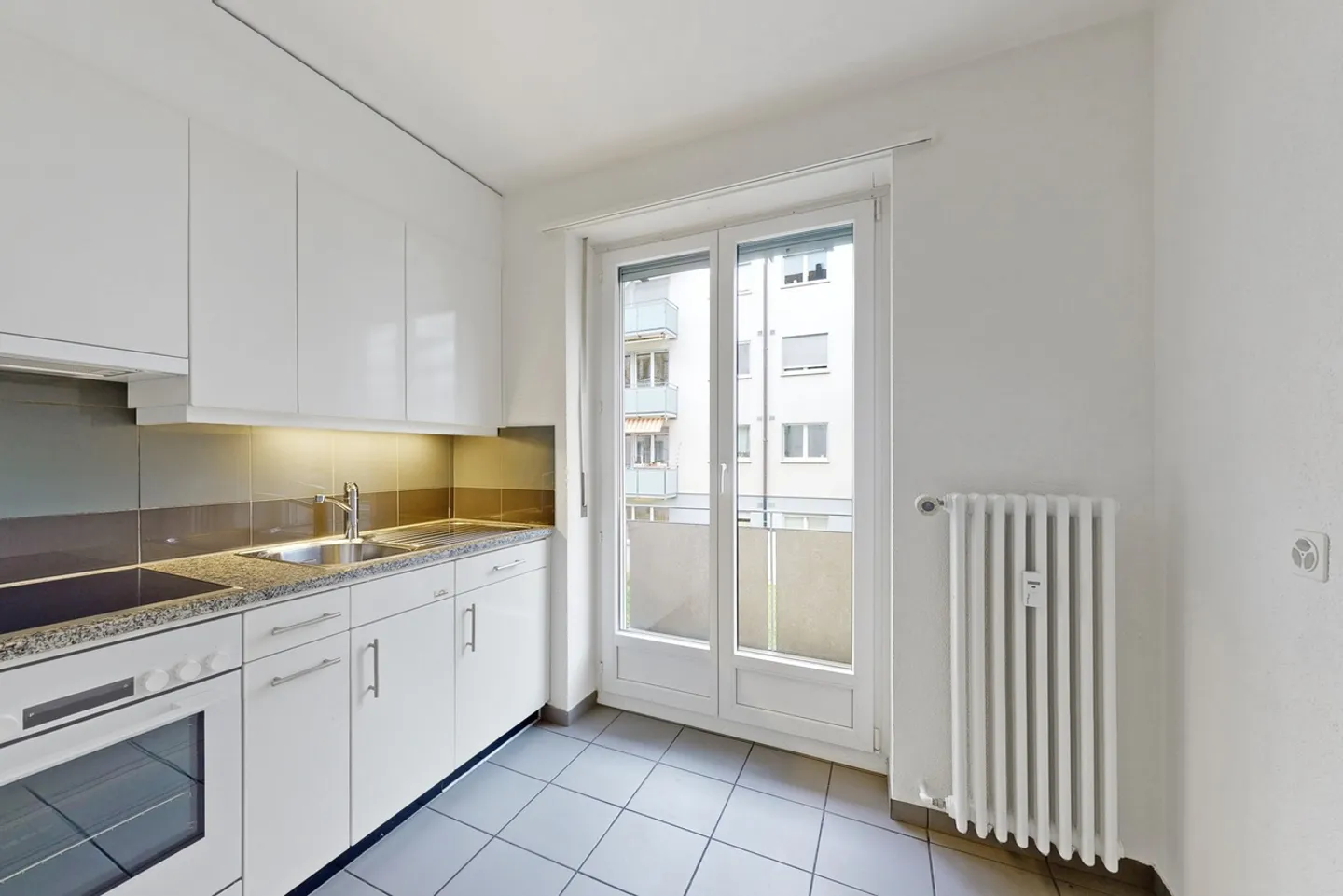 Helles Apartment mit Balkonen - Foto 2 von 9