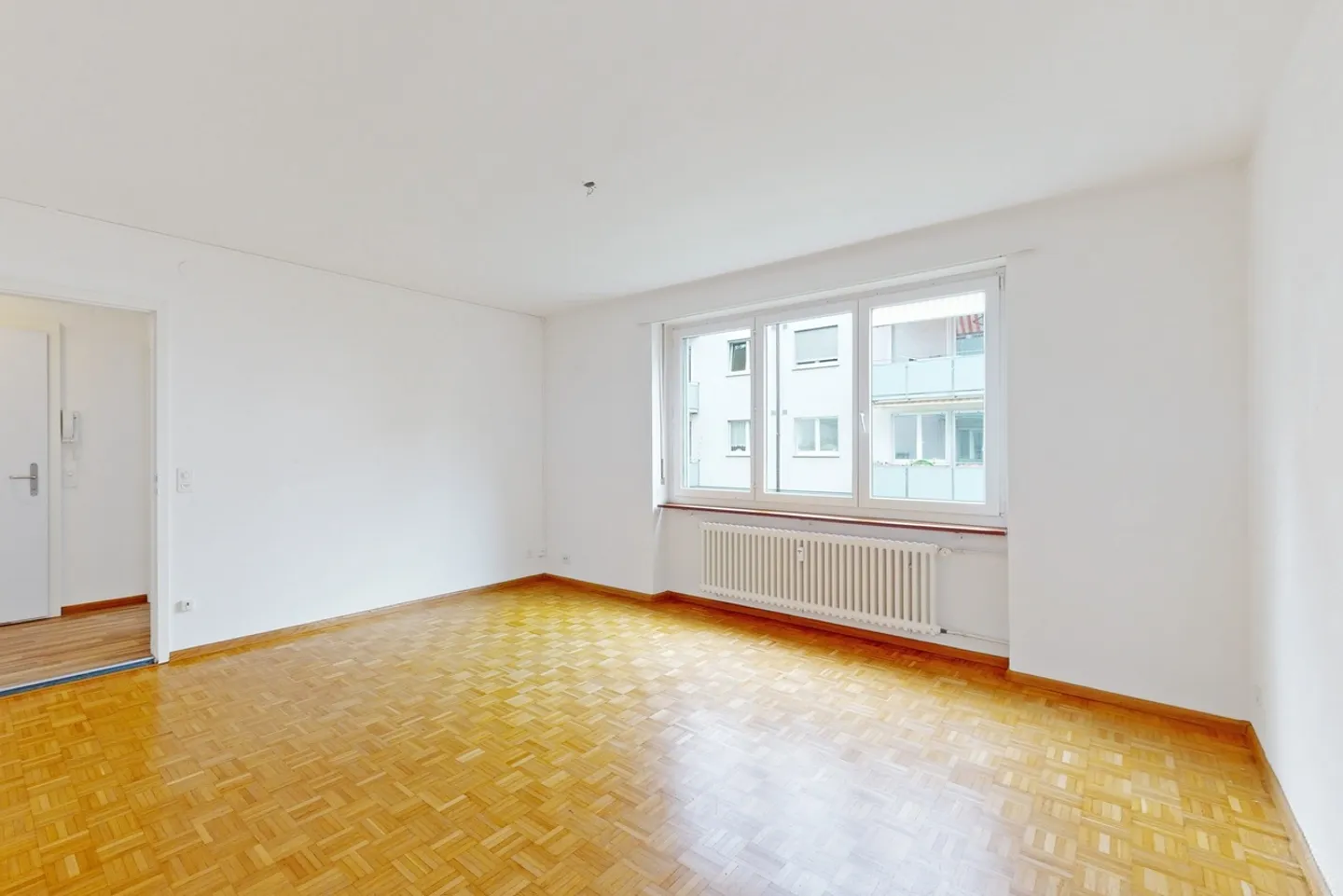 Helles Apartment mit Balkonen - Foto 4 von 9