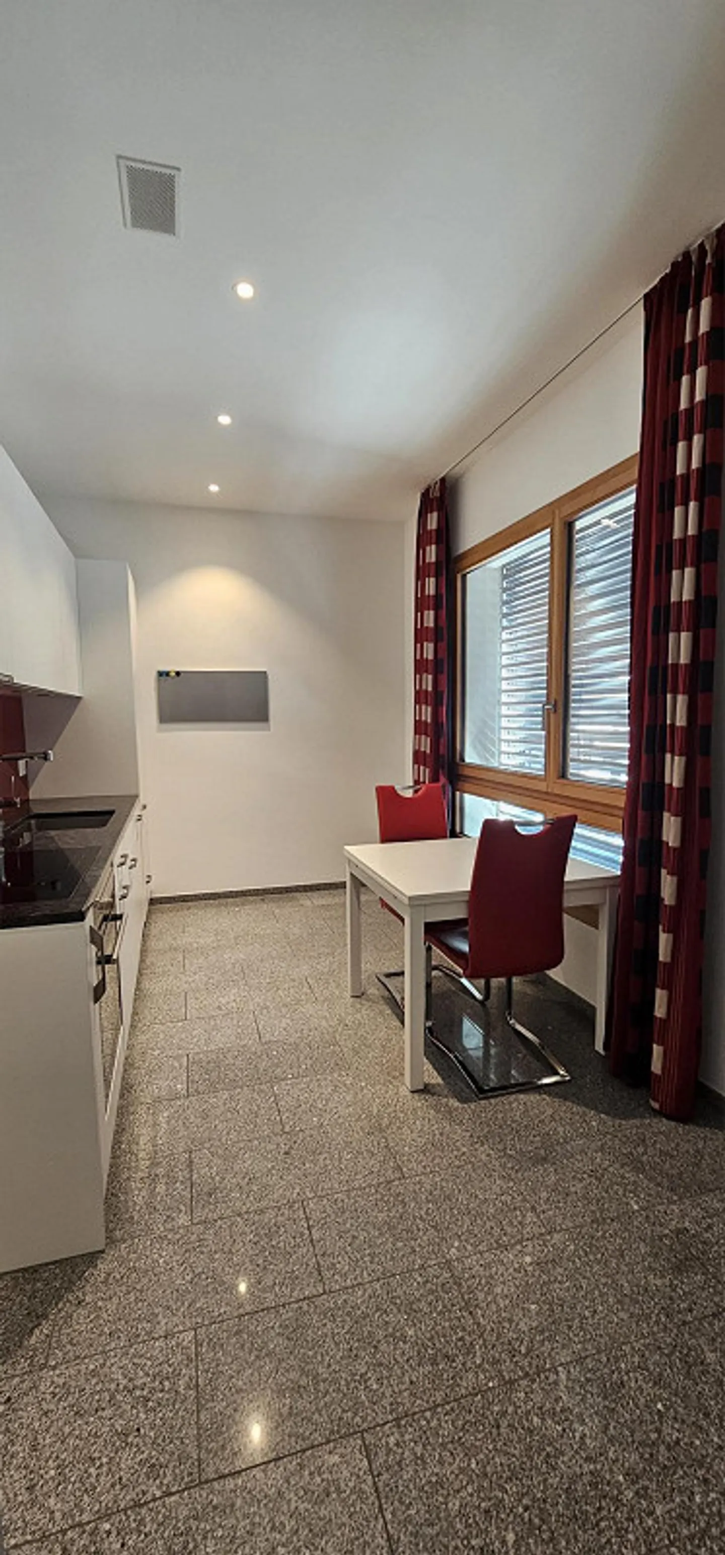 Modernes Apartment in Flims Waldhaus - Foto 4 von 10