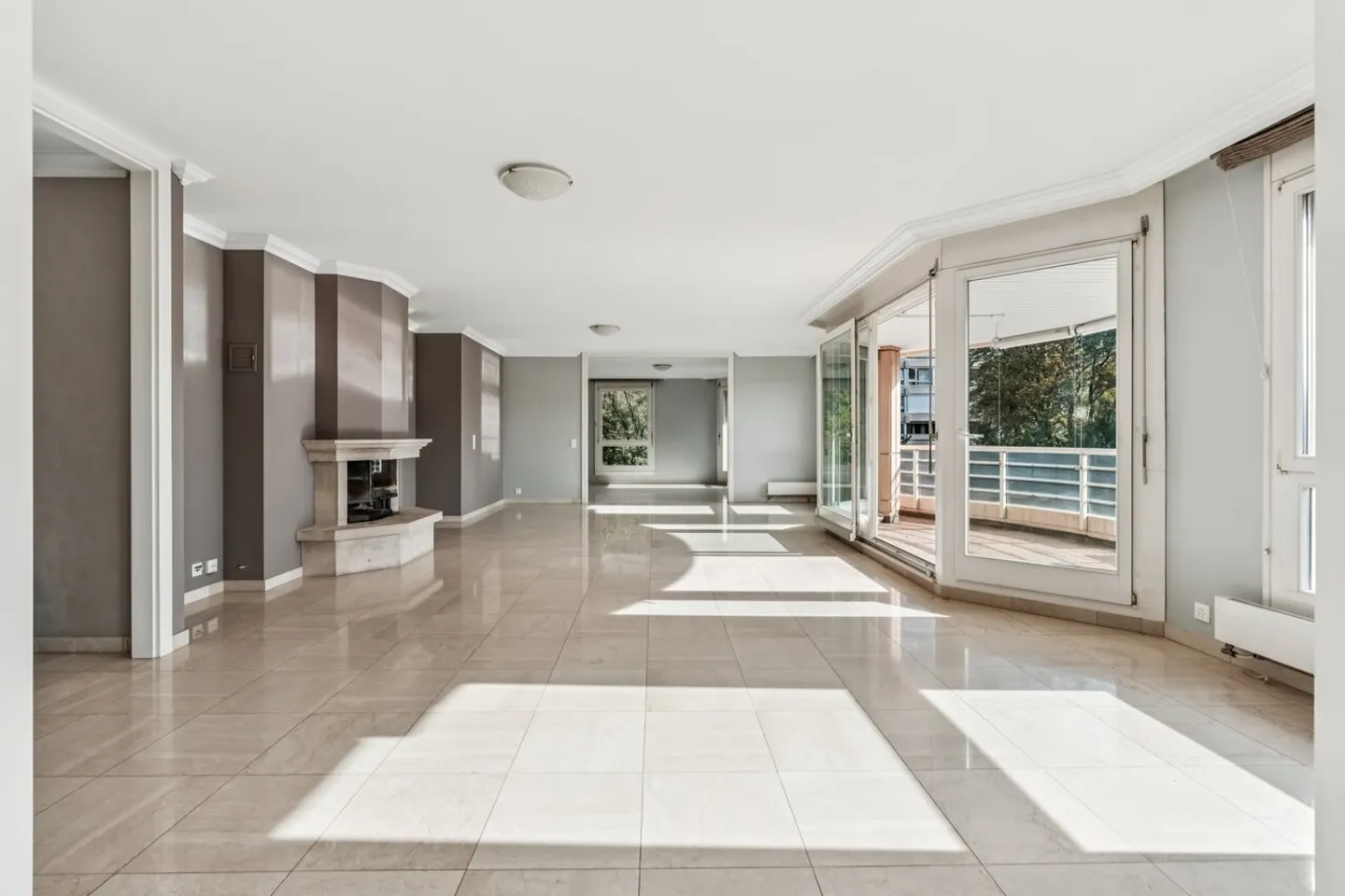 9-room apartment - Photo 2 of 17