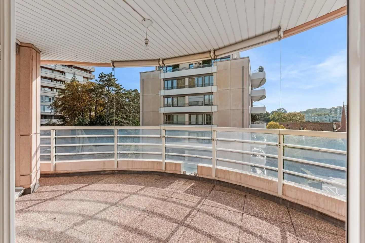 9-room apartment - Photo 7 of 17