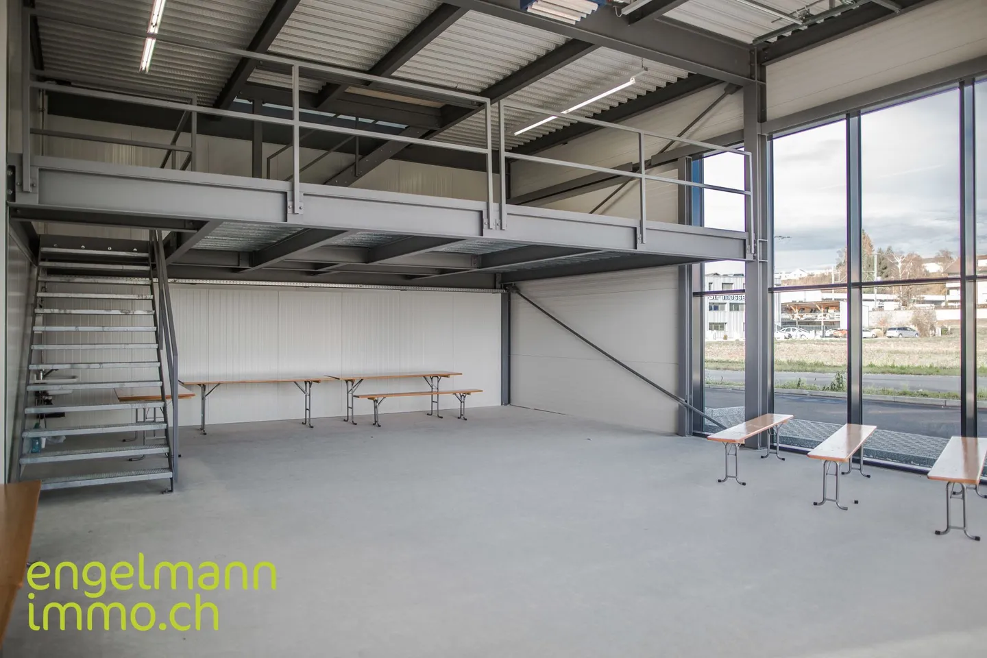 «Nouvelles surfaces industrielles et commerciales» - Photo 1 sur 17