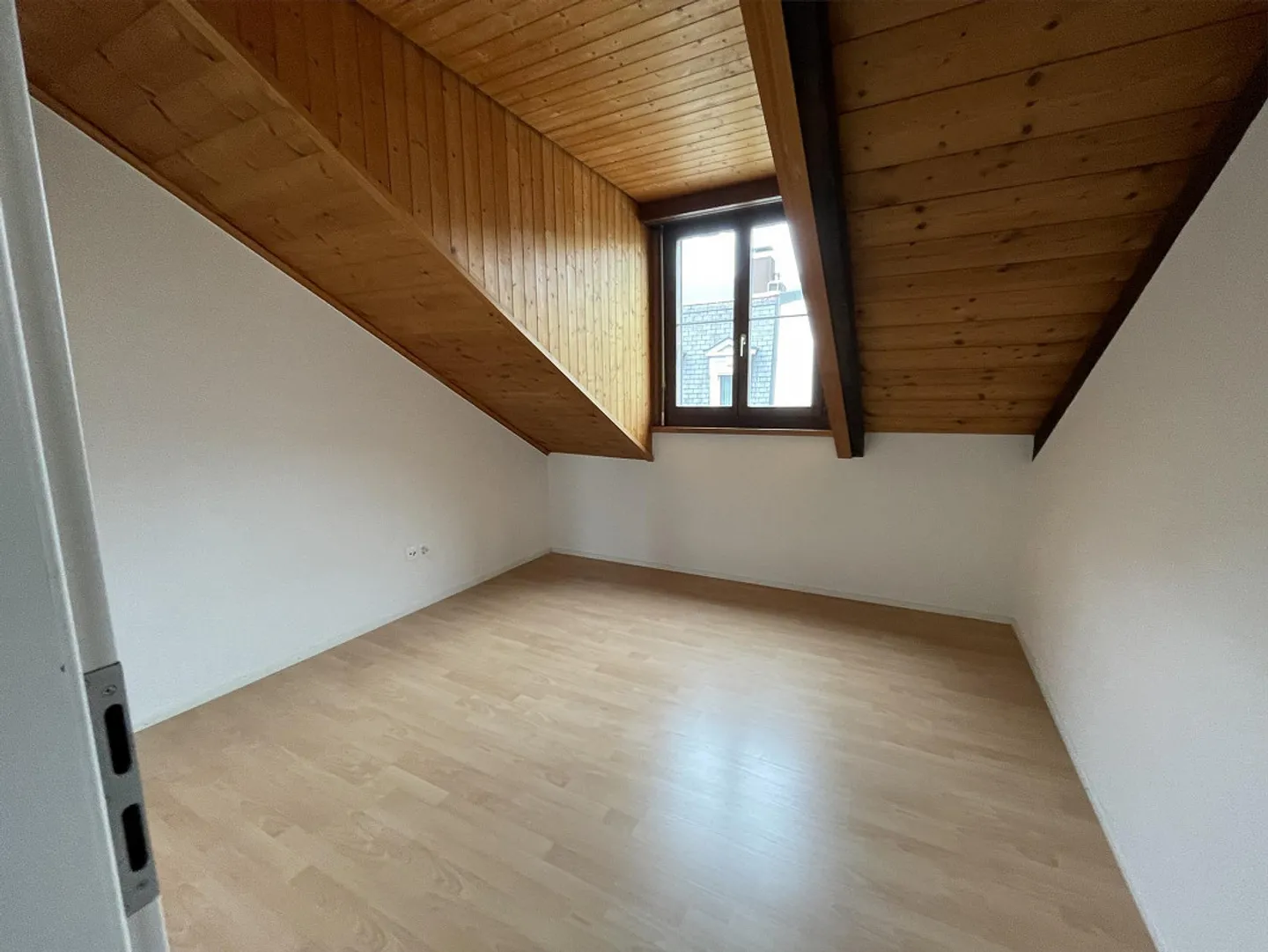 Appartamento speciale con 3 camere vicino al centro storico! - Foto 3 di 6