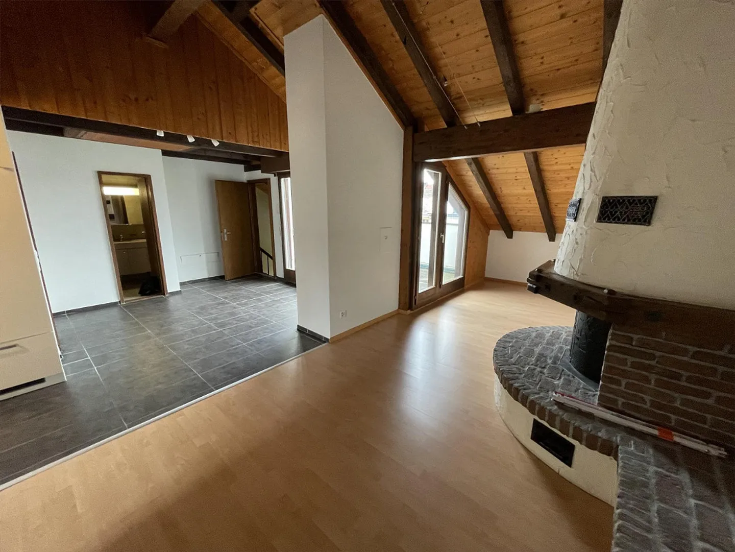 Appartamento speciale con 3 camere vicino al centro storico! - Foto 1 di 6