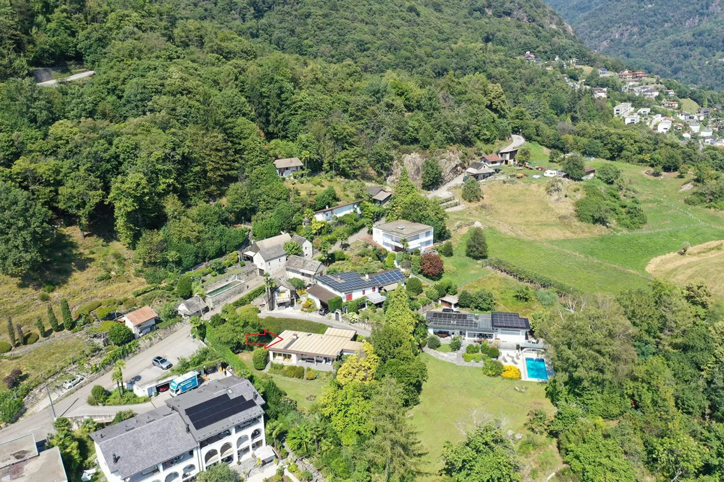 Bella casa vacanze in una posizione soleggiata a Brione s. Minusio - Foto 6 di 18