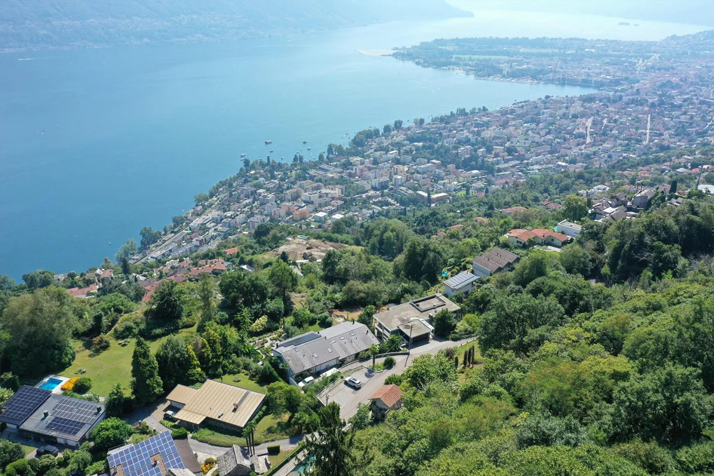 Bella casa vacanze in una posizione soleggiata a Brione s. Minusio - Foto 7 di 18