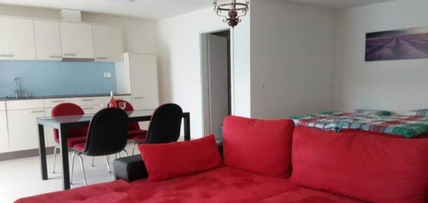 Moderne Möblierte Wohnung - Foto 2 von 3