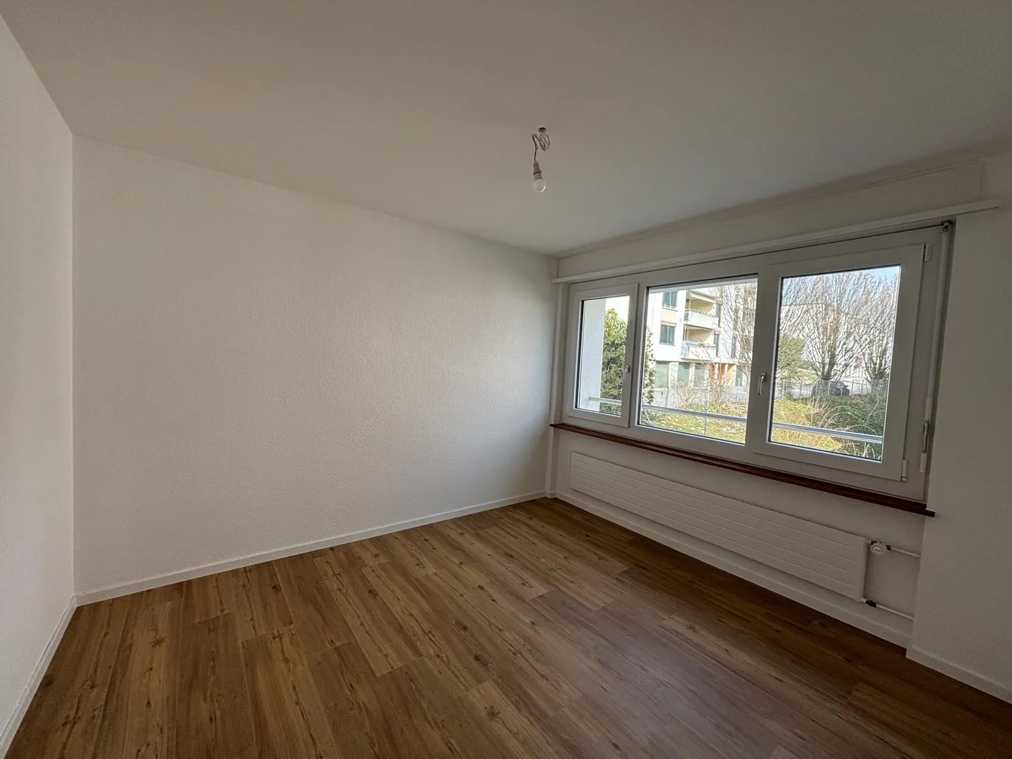 2161 - Appartement 4 pièces entièrement rénové - Peseux - Photo 7 sur 8