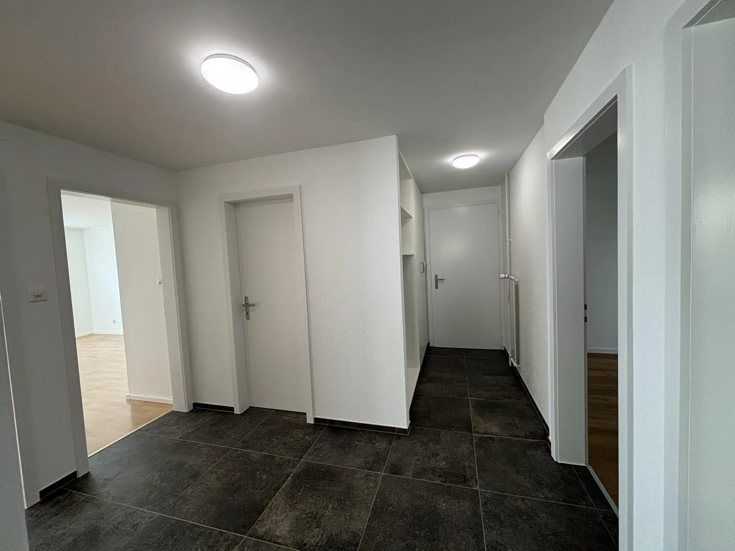 2161 - Appartement 4 pièces entièrement rénové - Peseux - Photo 8 sur 8