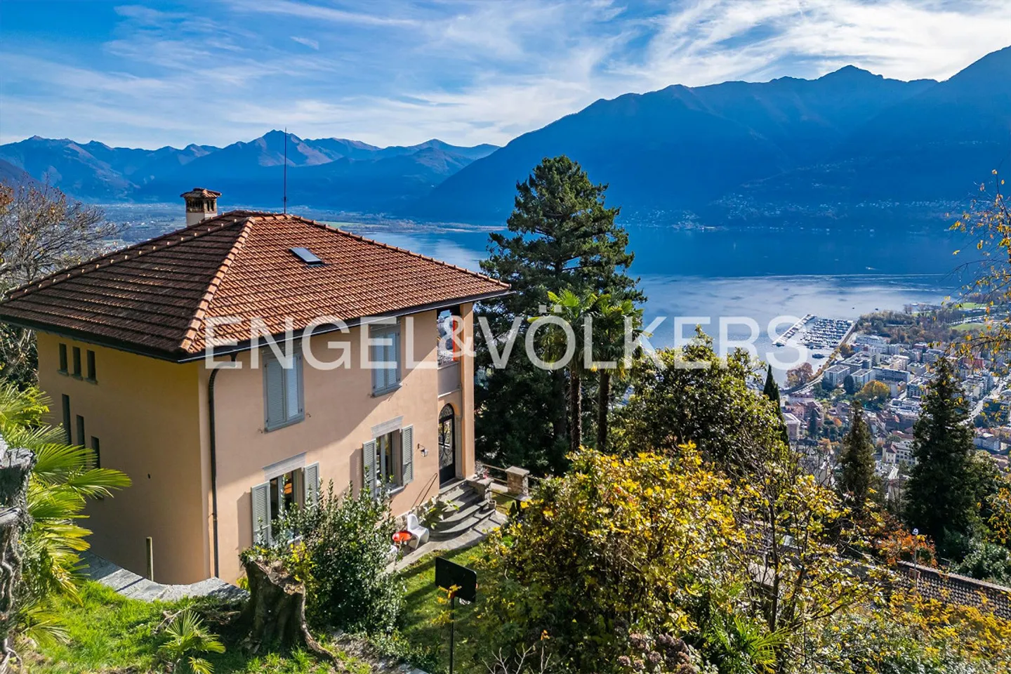 Villa Époque dans le parc avec vue sur le lac (79) - Photo 1 sur 16