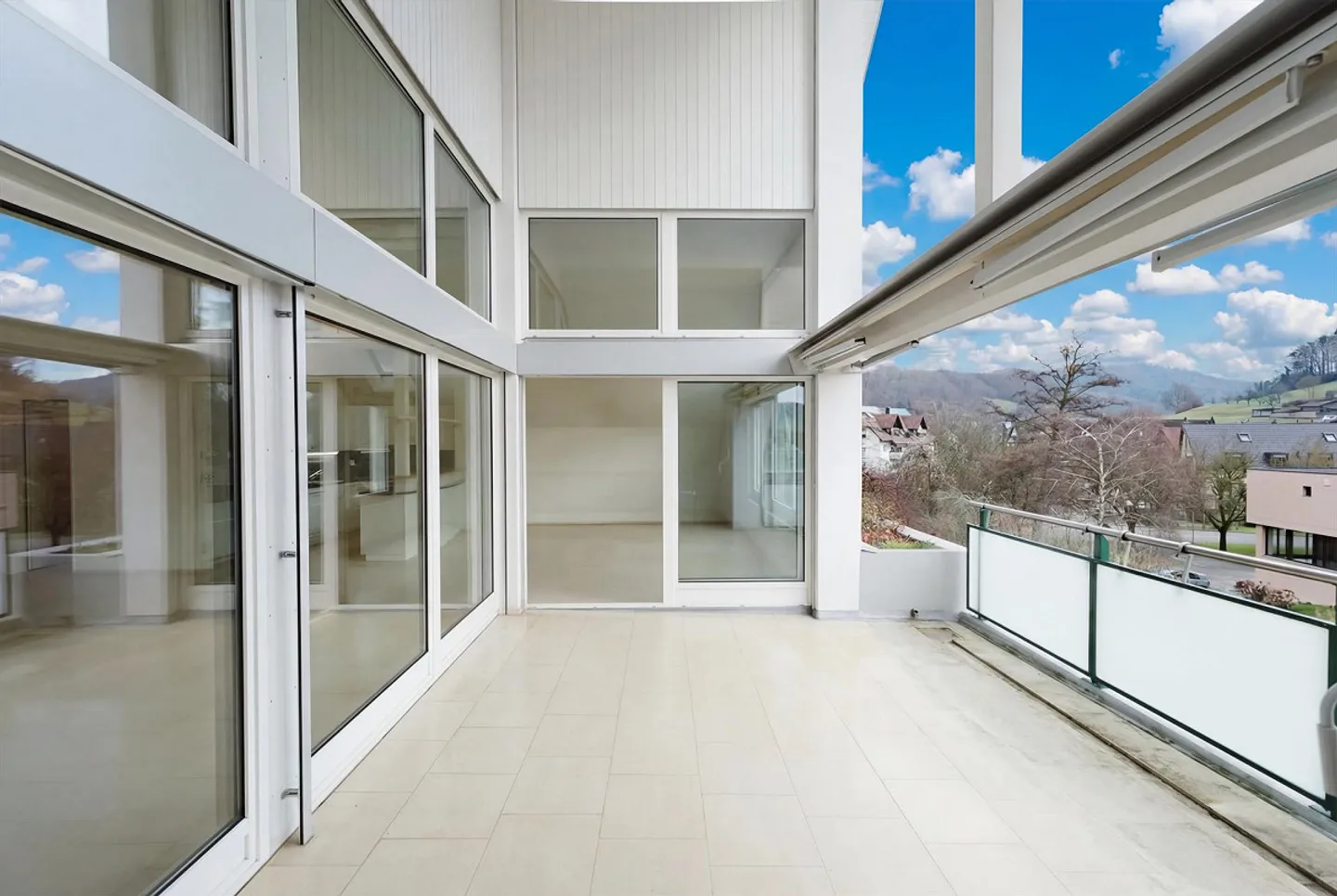 Spacious Penthouse with Exceptional Privacy - Photo 3 of 10