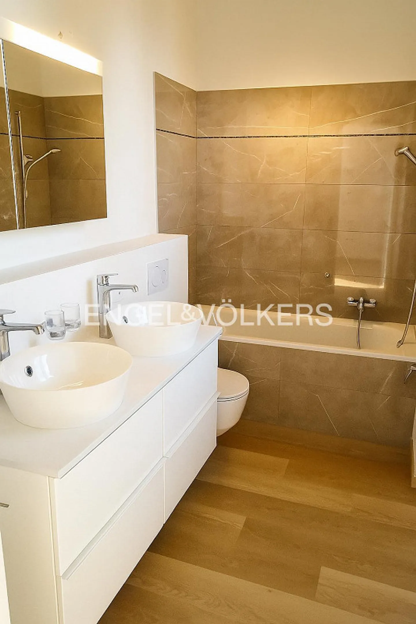 Villa Époque dans le parc avec vue sur le lac (79) - Photo 8 sur 16