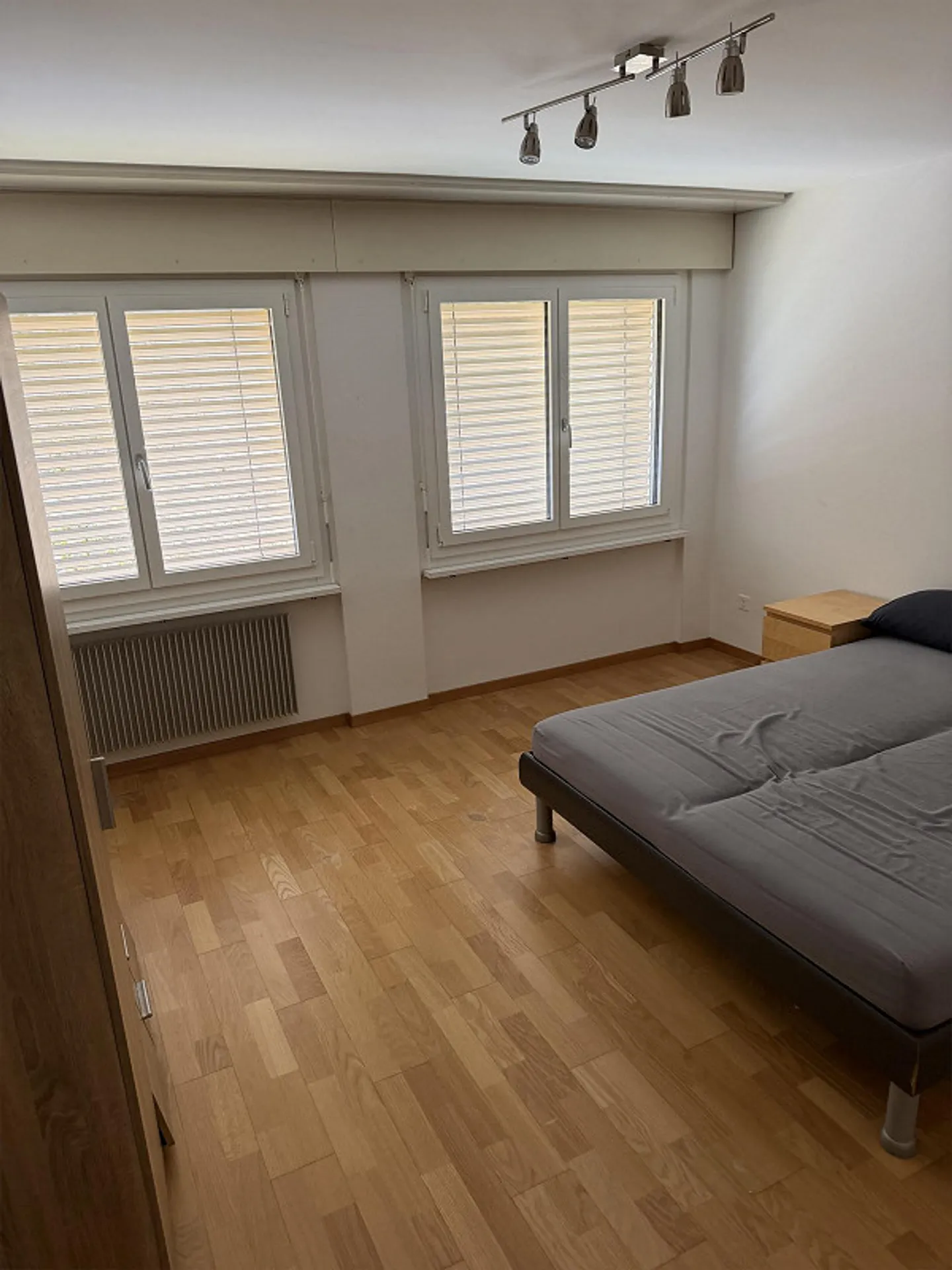 Chambre en colocation sans frais supplémentaires - Photo 2 sur 5