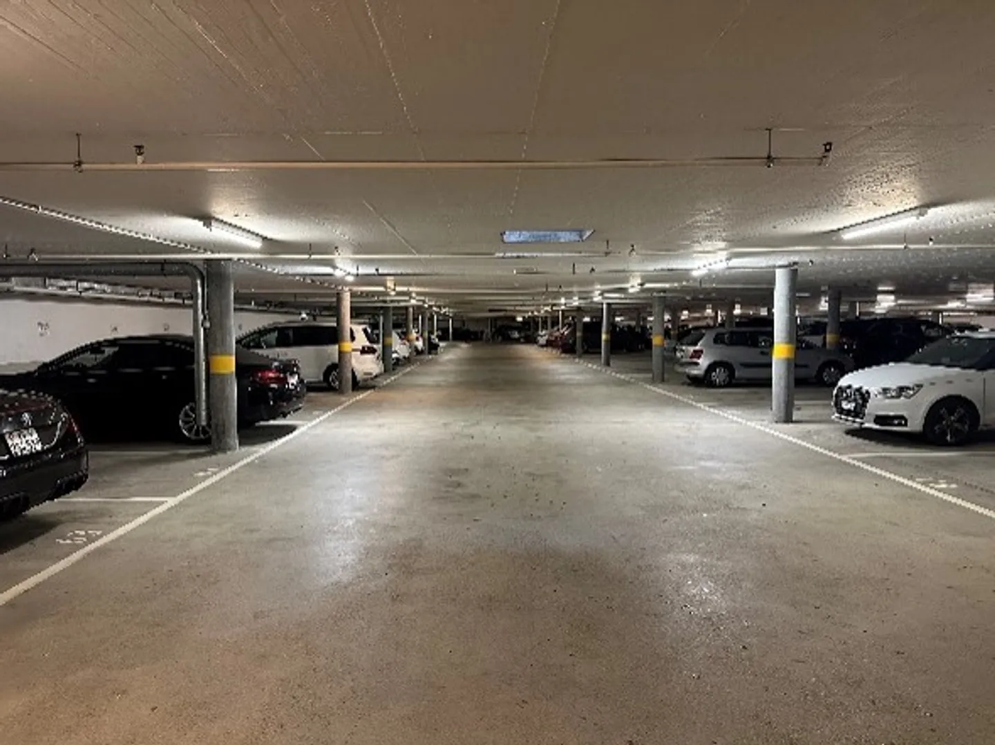 Place ouverte - Photo 2 sur 3