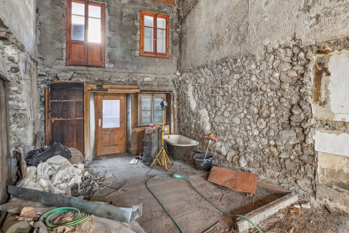 Affascinante casa di villaggio da ristrutturare. Un progetto autentico! - Foto 4 di 7