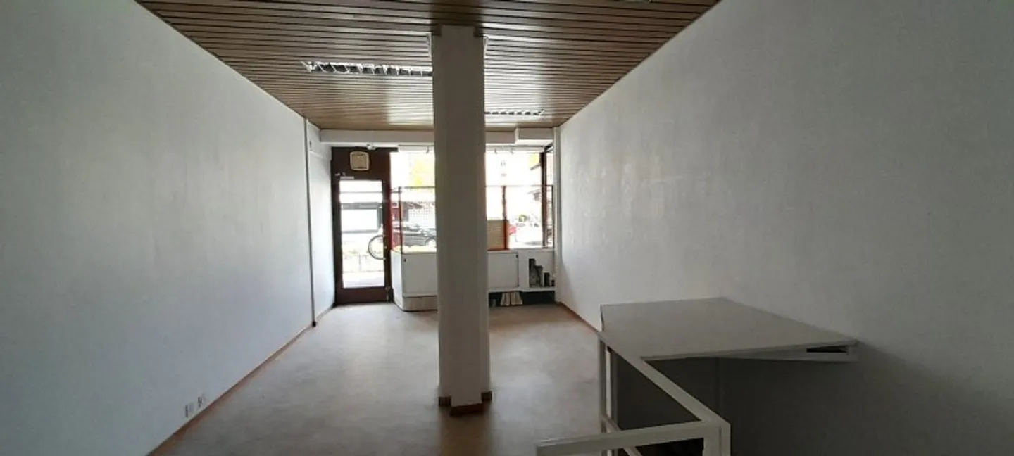 Edificio ad uso misto in affitto - Foto 1 di 9