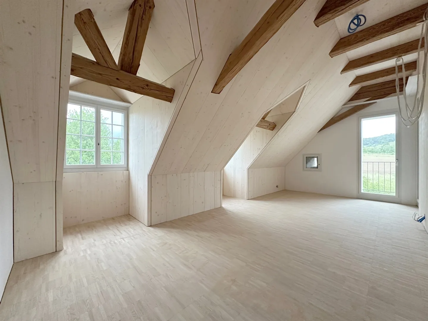 Charmante Dachwohnung in der Natur - Foto 7 von 12