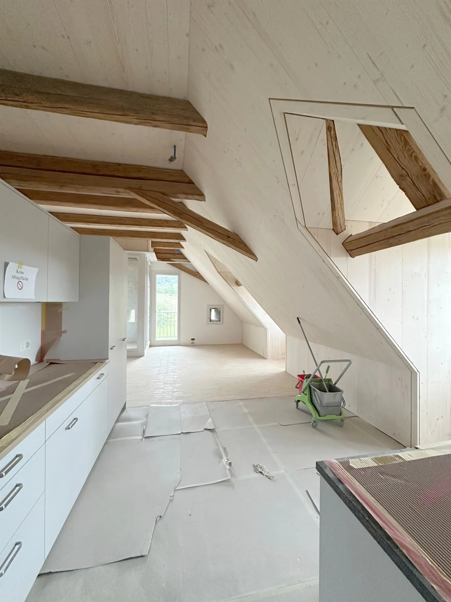 Charmante Dachwohnung in der Natur - Foto 9 von 12