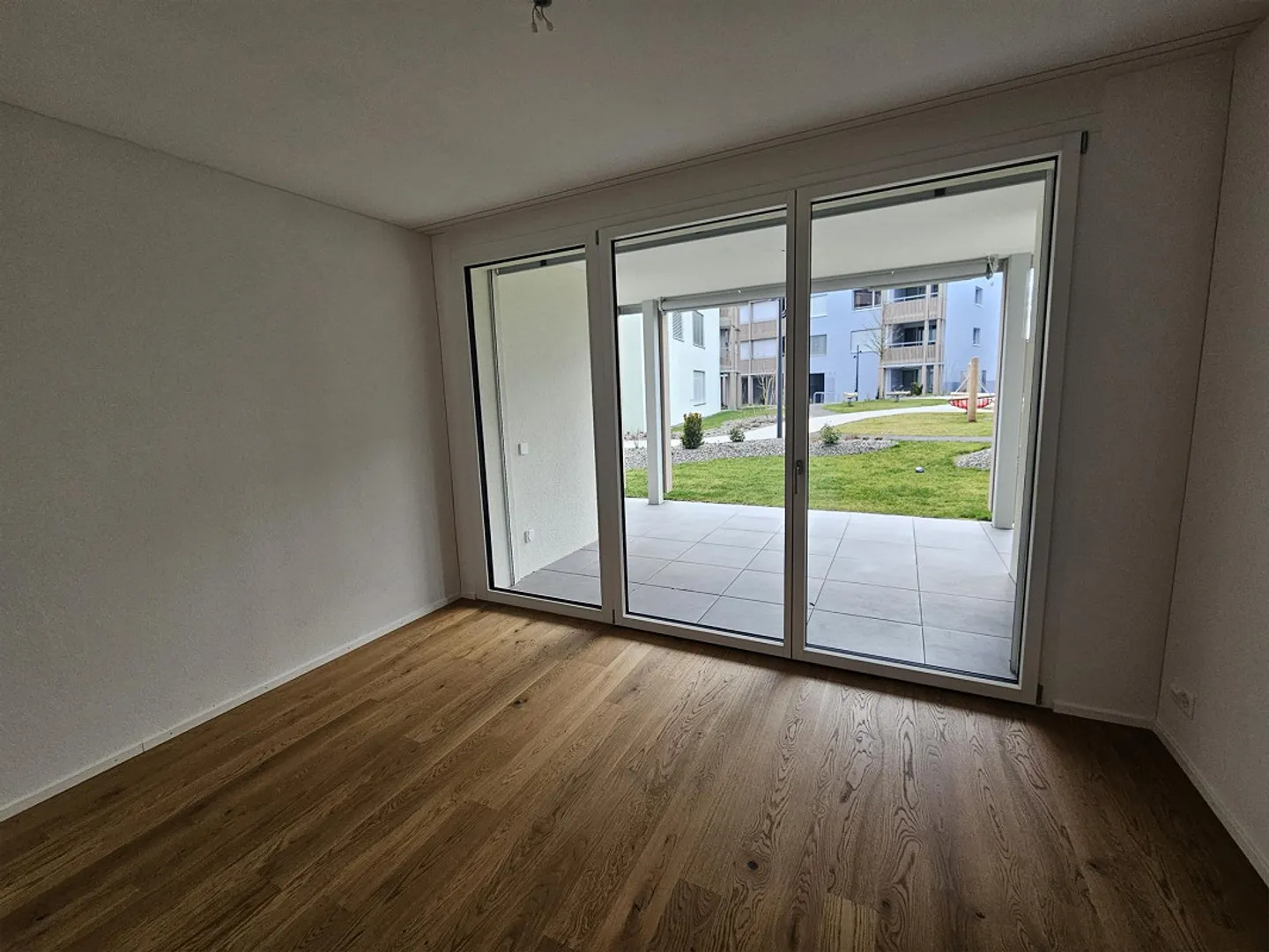 Moderne Gartenwohnung in Geuensee - Foto 3 von 10