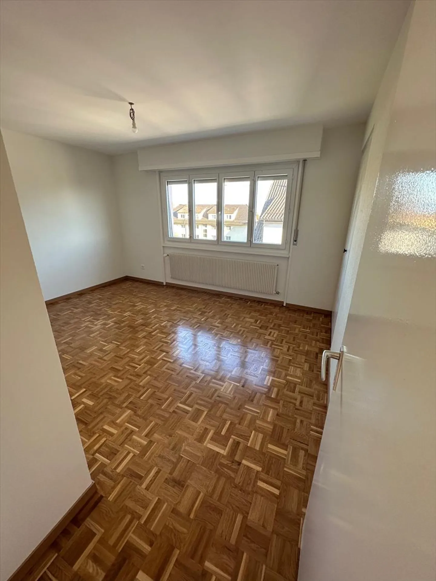 3.5 Room Apartment - Photo 4 of 6