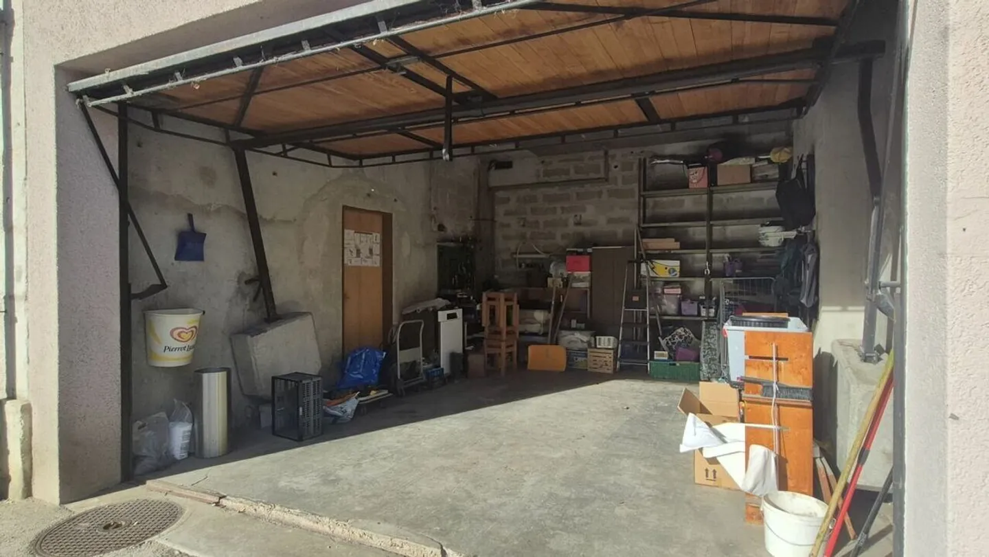 Spacious 4.5-room apartment with large garage and very large vaulted cellar - Photo 12 of 12