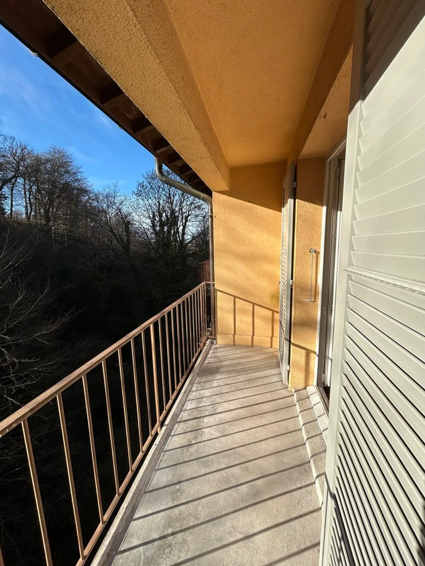 Charming Apartment by the River - Photo 9 of 10