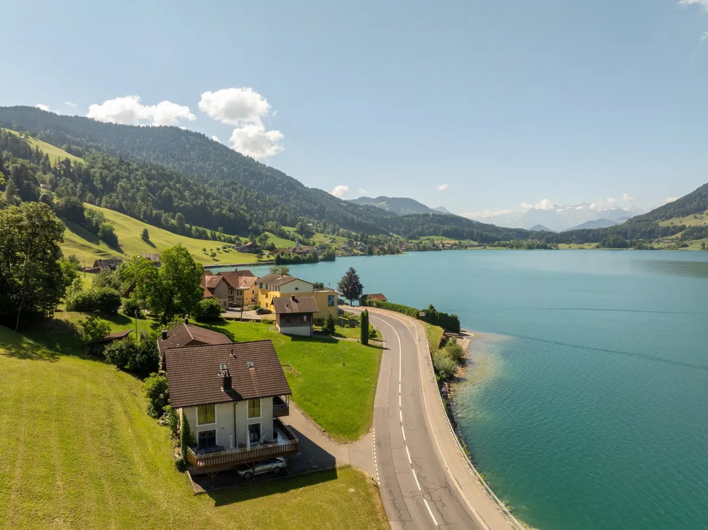 Your Loge Place Above Lake Ägeri - Photo 6 of 6