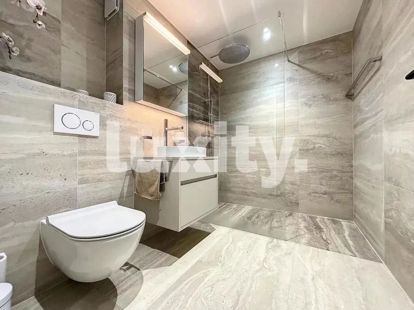 Maison 6 pièces - Photo 2 sur 3