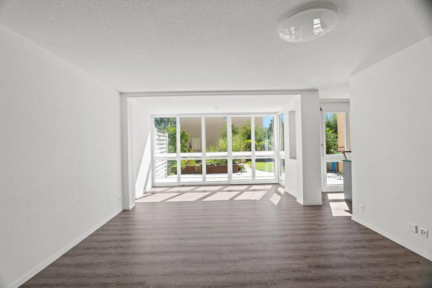 Charmant Appartement avec Jardin - Photo 4 sur 5