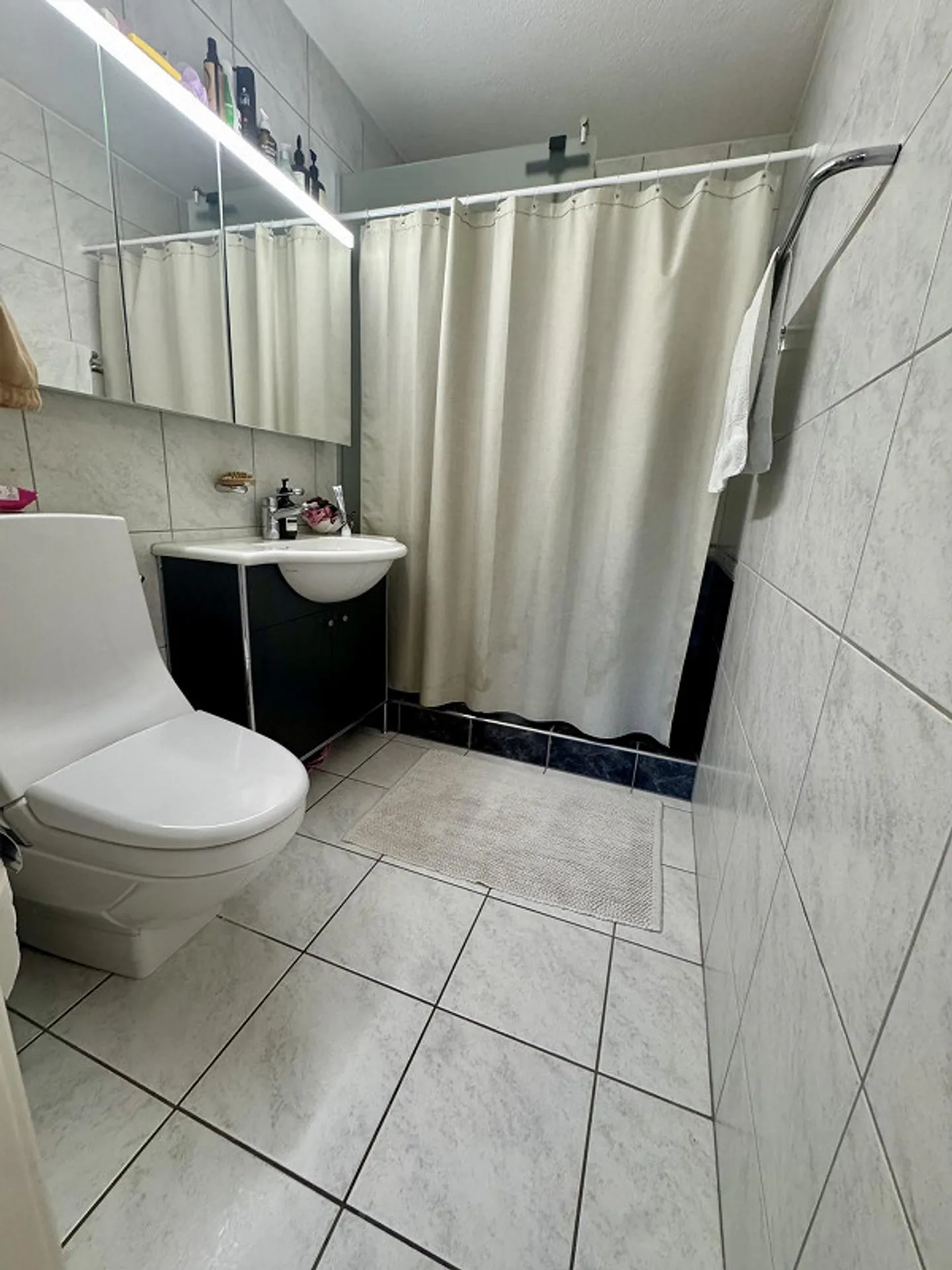 A partire dal 1° maggio appartamento di 3,5 stanze a Zollikerberg - Foto 11 di 16