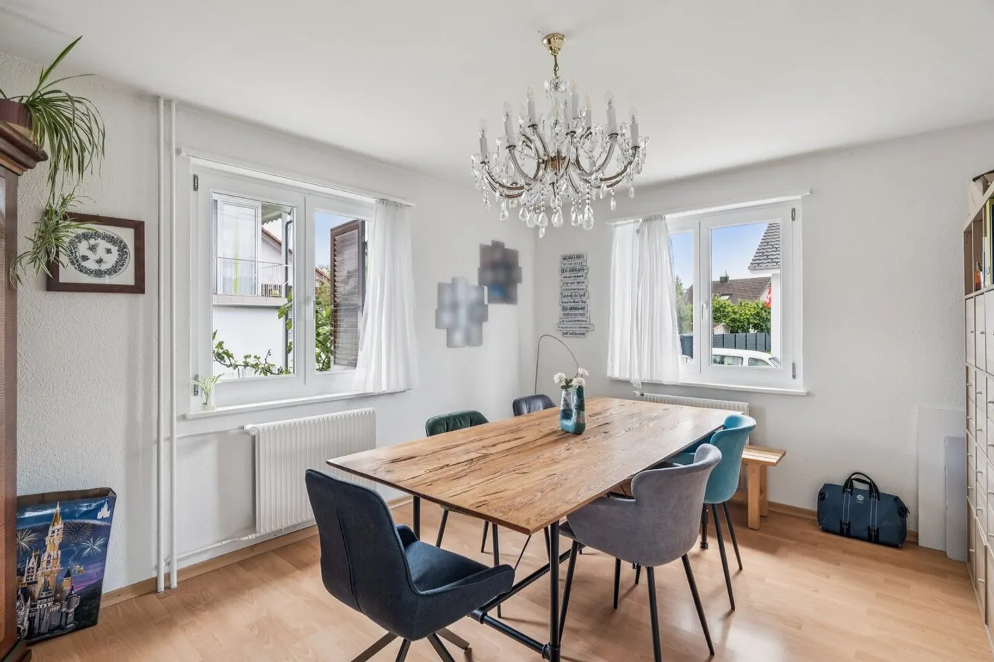 Maison charmante avec grand jardin et agencement polyvalent - Photo 4 sur 8