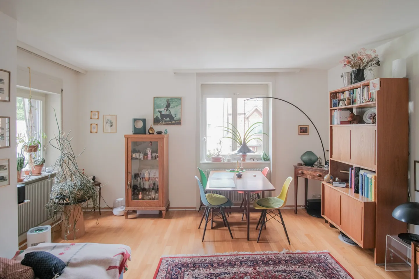 Distretto 7: Casa plurifamiliare con un fascino e un potenziale particolari - Foto 2 di 5
