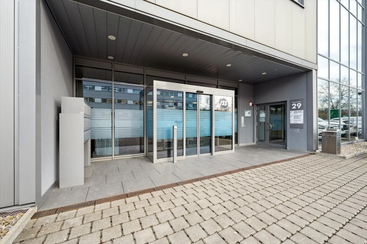 Bureau lumineux et moderne à louer à Unterentfelden - Photo 1 sur 9