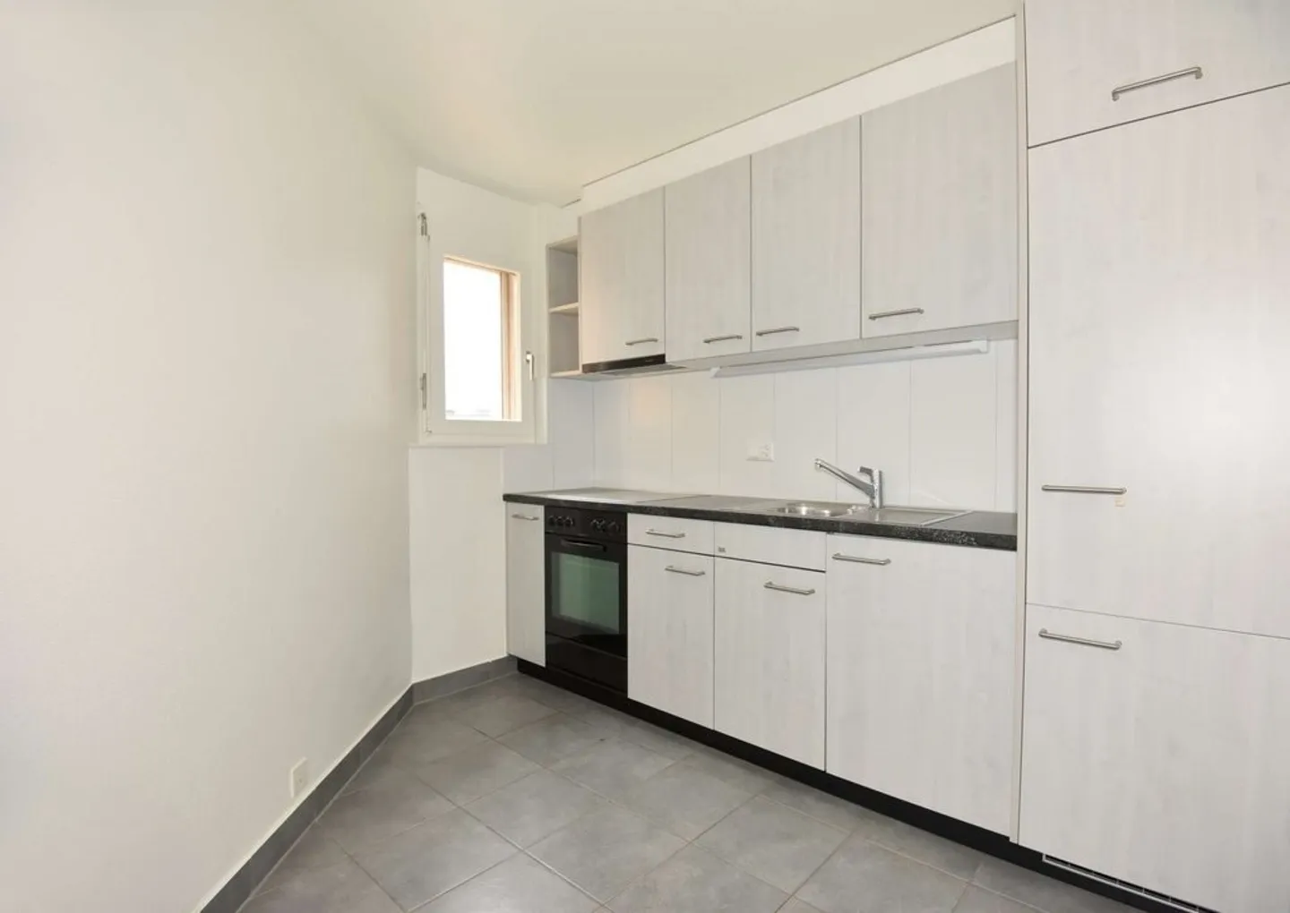 Beautiful 2-room apartment in a quiet neighborhood - Photo 4 of 6