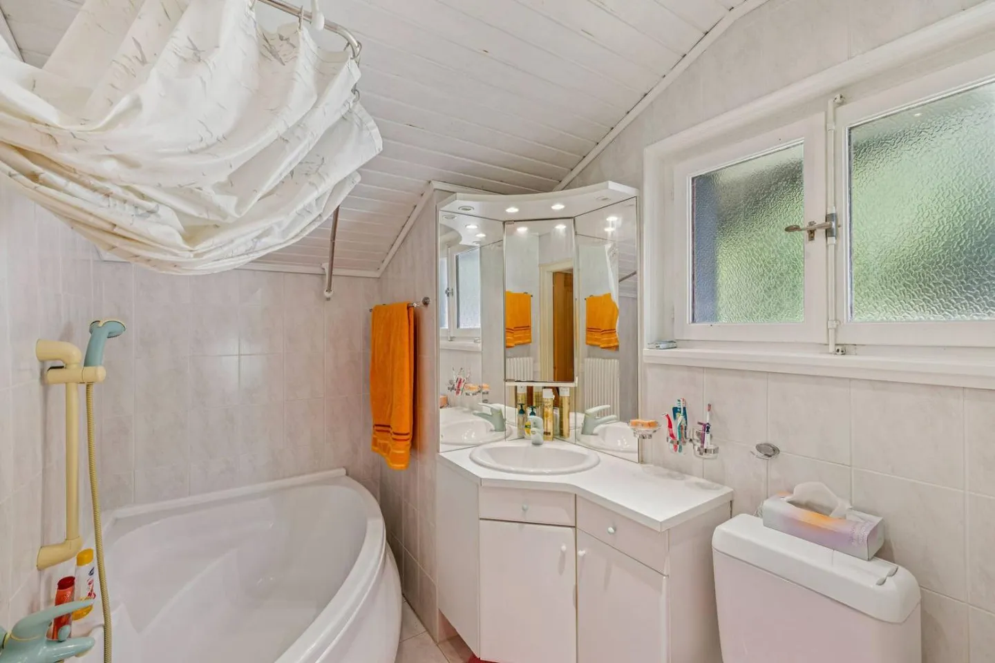 Gemütliches Chalet mit Sauna, Aussicht und Terrasse - Portes du Soleil - Foto 11 von 13